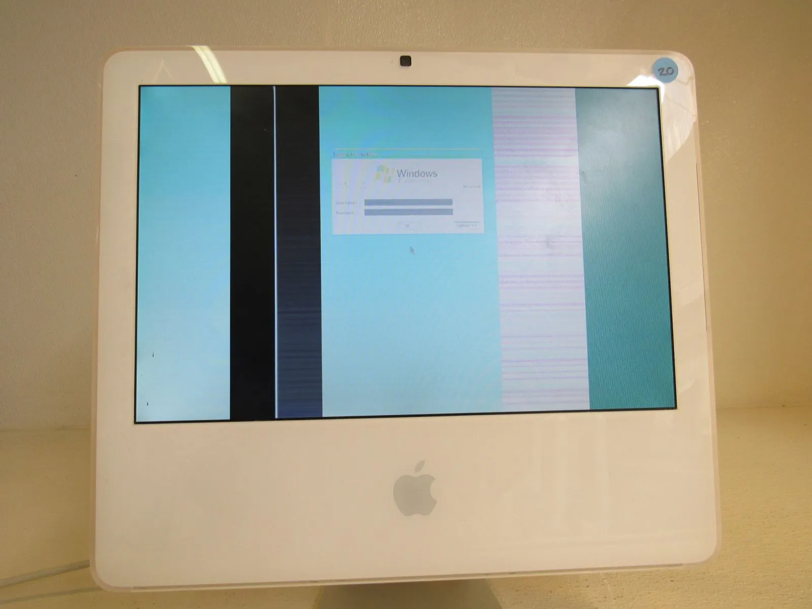 Apple iMac 17 in All In One Computer Bare Unit I White/Gray 1GB RAM A1195 -- Used