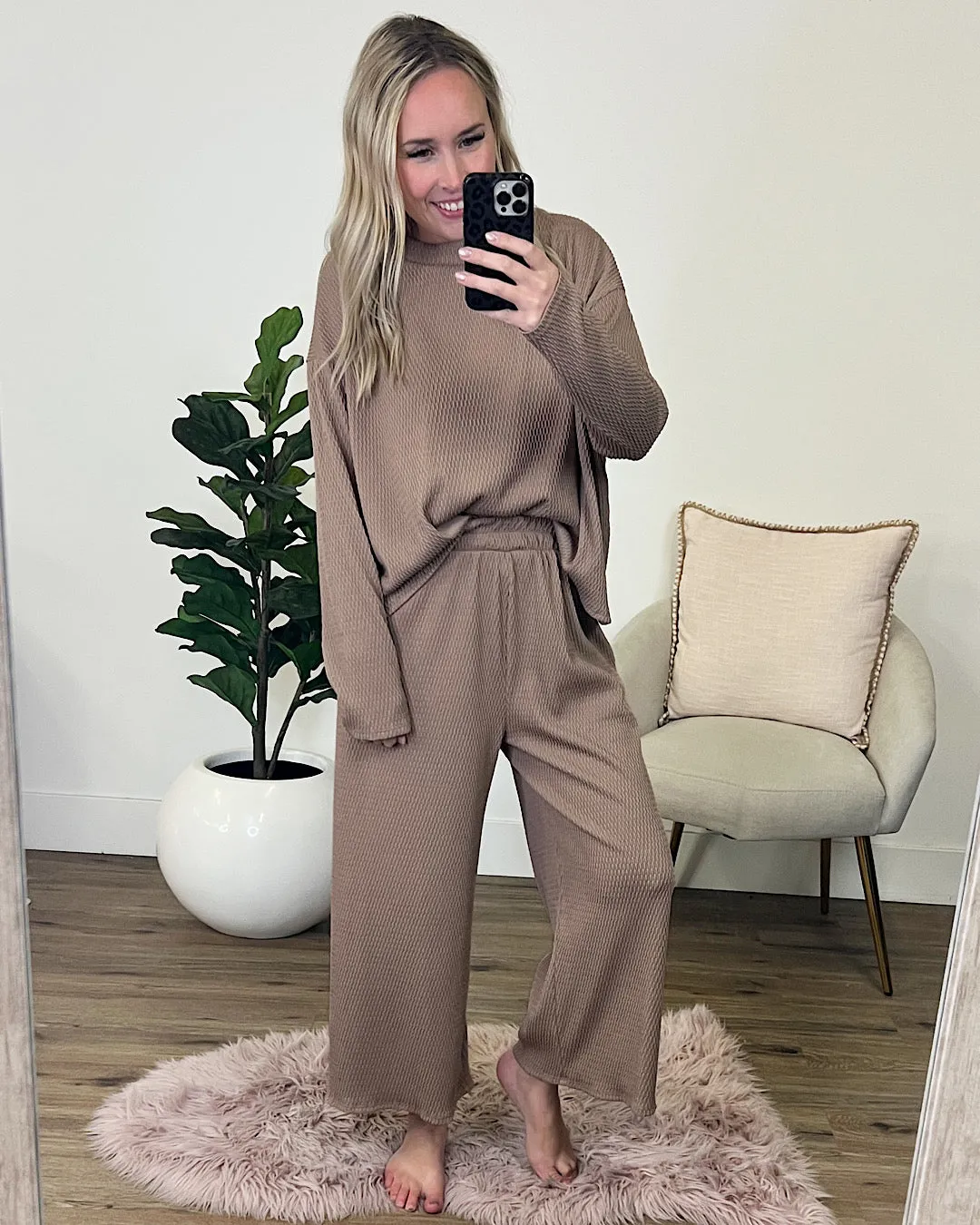Brandi Textured Ribbed Flowy Top - Mocha FINAL SALE