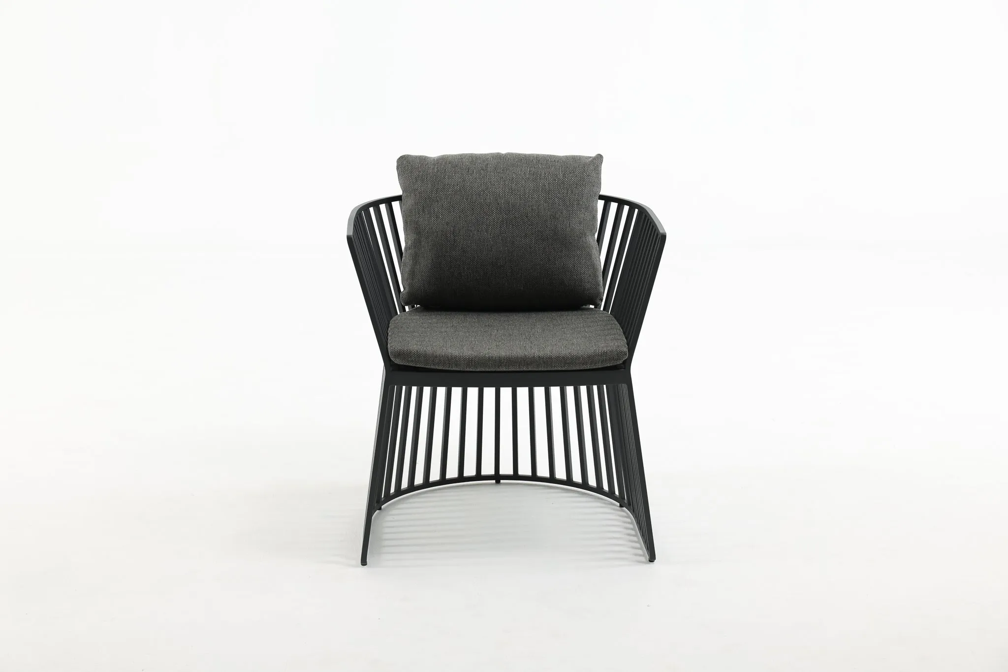 CHANCELLOR Round Outdoor Dining Set (Avail End October 2024)