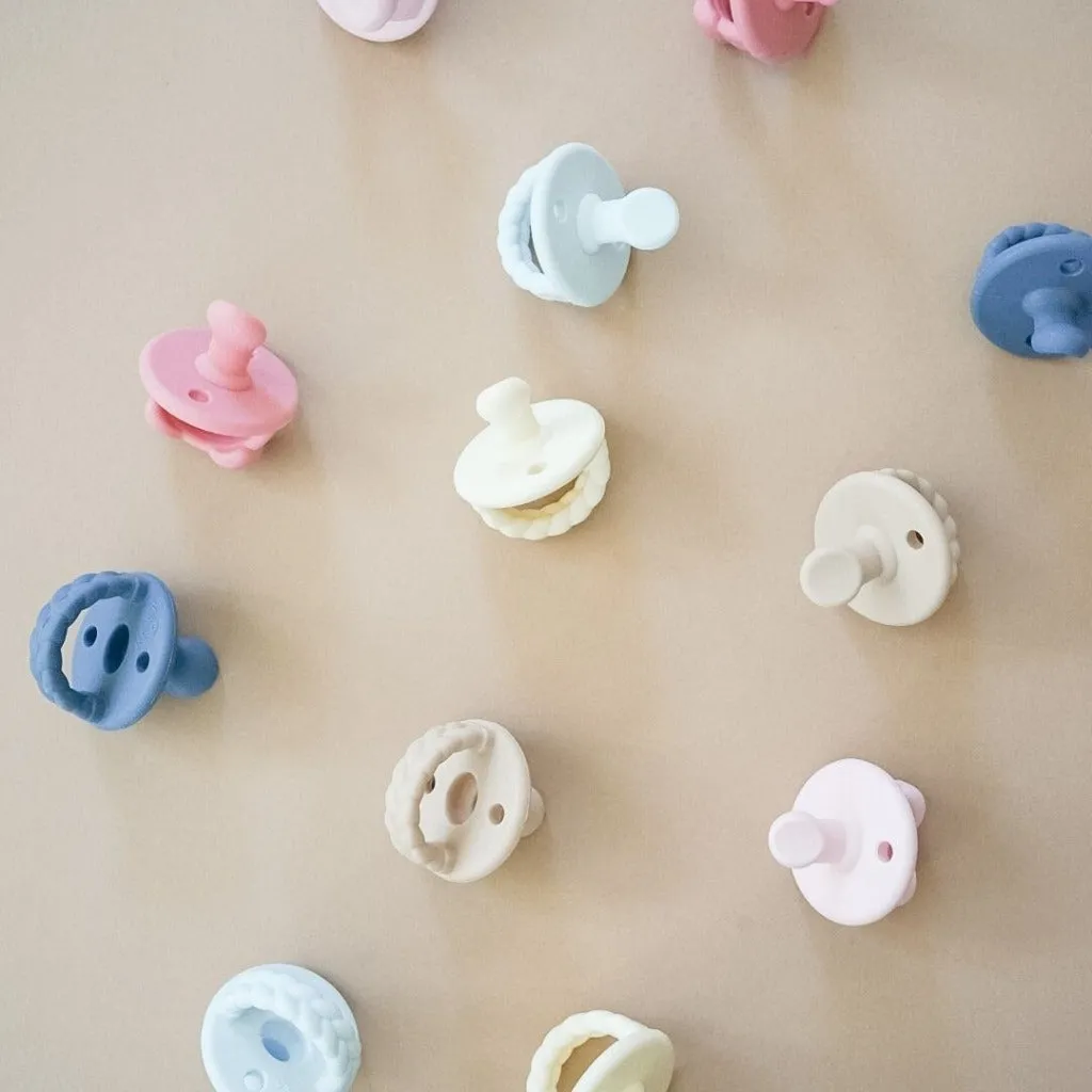 Sweetie Soother™ Orthodontic Silicone Pacifier 6-18M